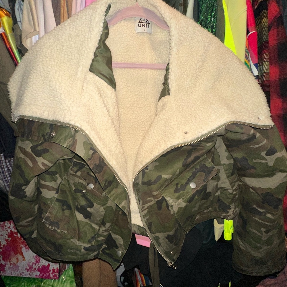 UNIF Camouflage Jacket with Sherpa Cream Lining